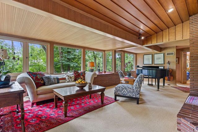 2536 Green Haze AVENUE, Mount Pleasant, WI 53406