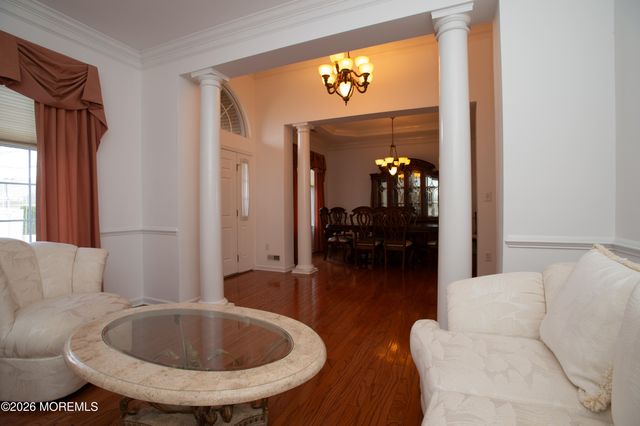 3 Hogan Way, Monroe, NJ 08831