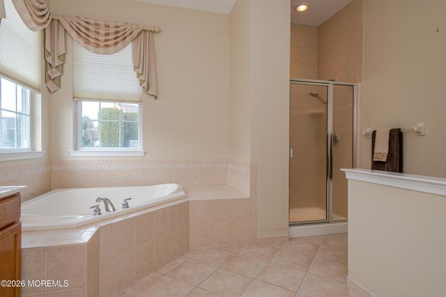 3 Hogan Way, Monroe, NJ 08831