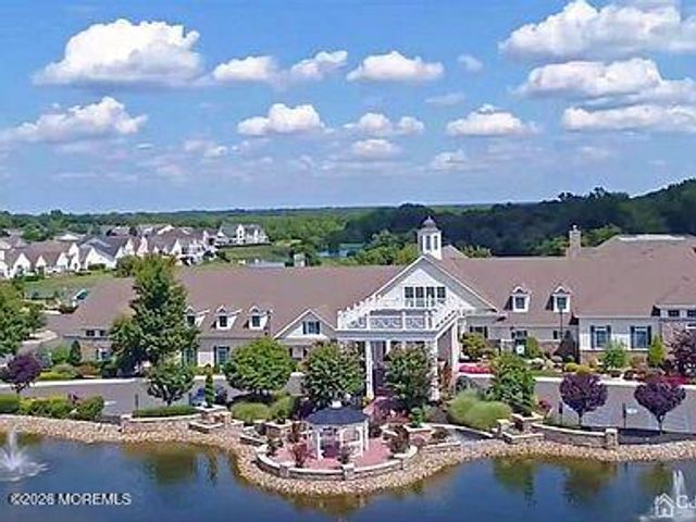 3 Hogan Way, Monroe, NJ 08831