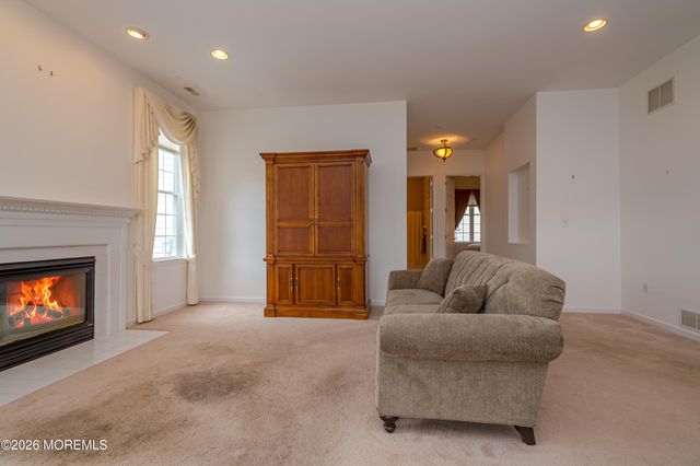 3 Hogan Way, Monroe, NJ 08831