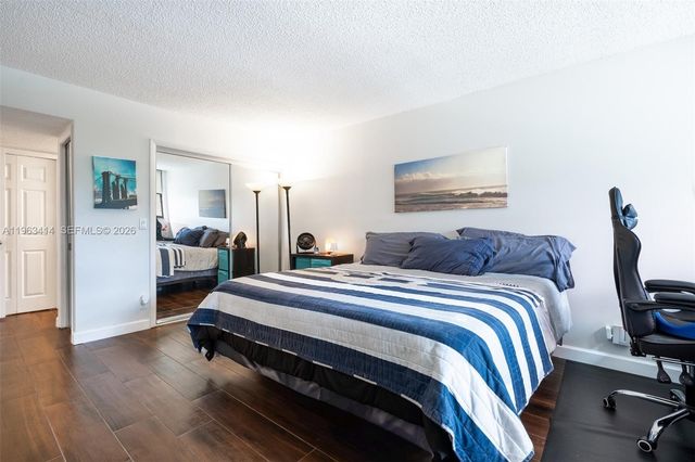 16475 Golf Club Rd 307, Weston, FL 33326