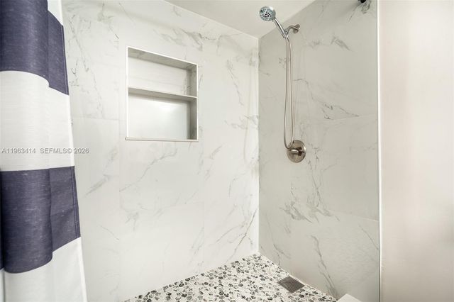 16475 Golf Club Rd 307, Weston, FL 33326