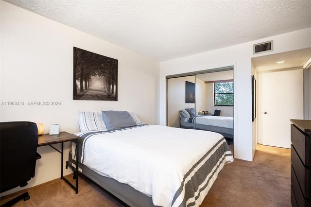 16475 Golf Club Rd 307, Weston, FL 33326