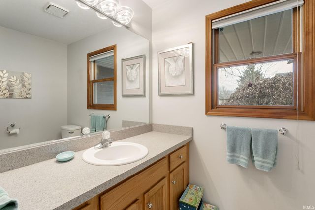 53608 Arrowwood Drive, Elkhart, IN 46514