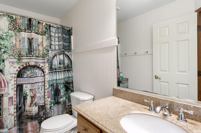 53608 Arrowwood Drive, Elkhart, IN 46514