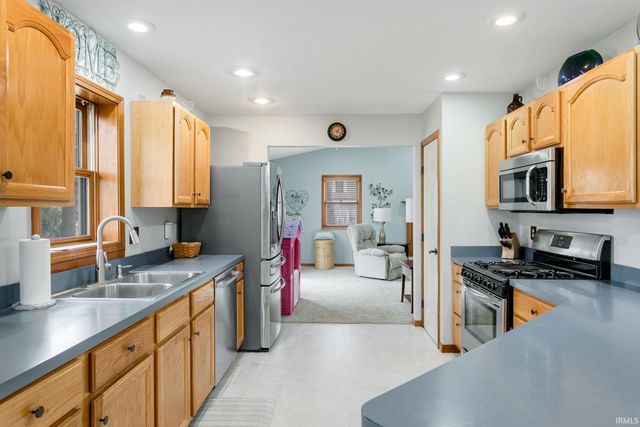 53608 Arrowwood Drive, Elkhart, IN 46514