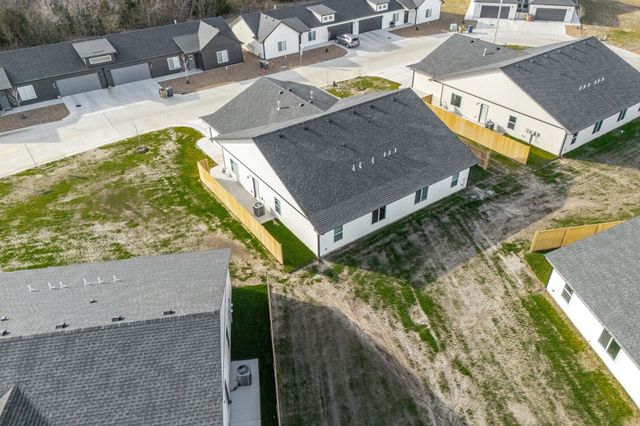 820 S Jay St, Valley Center, KS 67147