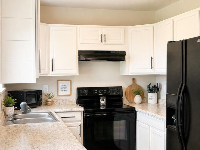 38 Short Vine Street, Elsmere, KY 41018
