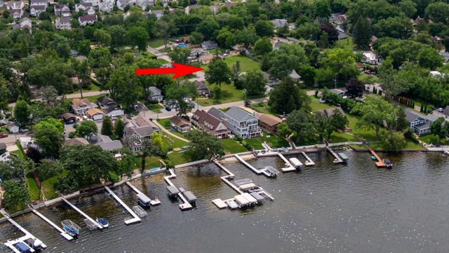 25063 W 3rd Street, Antioch, IL 60002