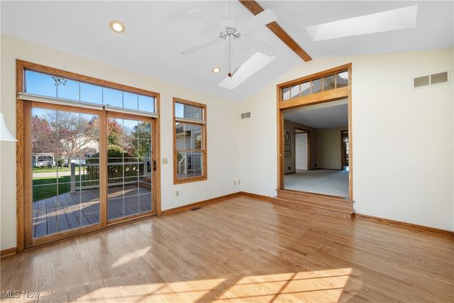 2441 W Bent Oak Circle, North Canton, OH 44720