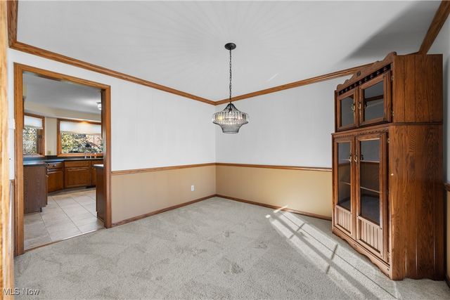 2441 W Bent Oak Circle, North Canton, OH 44720