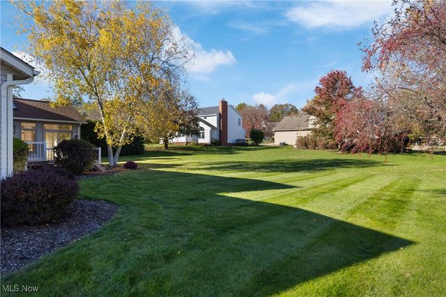 2441 W Bent Oak Circle, North Canton, OH 44720