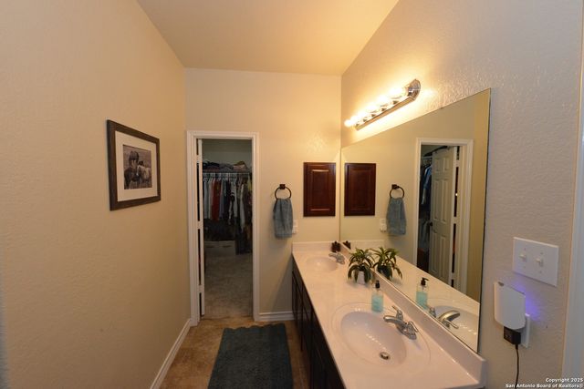 26122 Presidio Cliff, Boerne, TX 78015