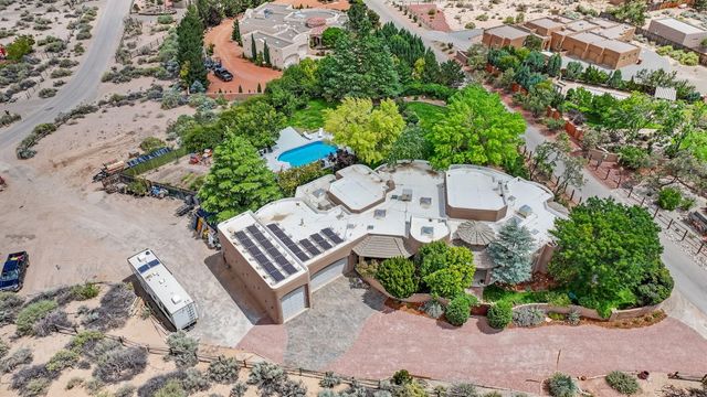 178 Loma Del Oro, Corrales, NM 87048