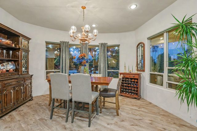 178 Loma Del Oro, Corrales, NM 87048