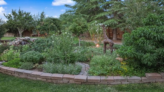 178 Loma Del Oro, Corrales, NM 87048