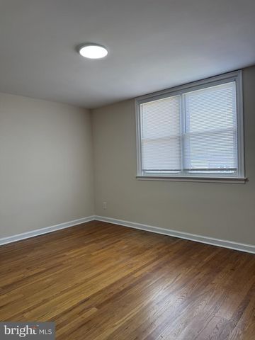 1016 CLAYTON RD, Wilmington, DE 19805