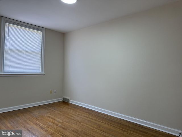 1016 CLAYTON RD, Wilmington, DE 19805