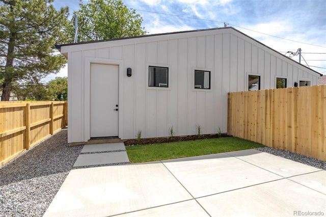2404 S Cherokee Street, Denver, CO 80223