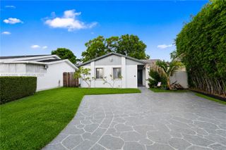 5065 NW 195th Ln, Miami Gardens, FL 33055