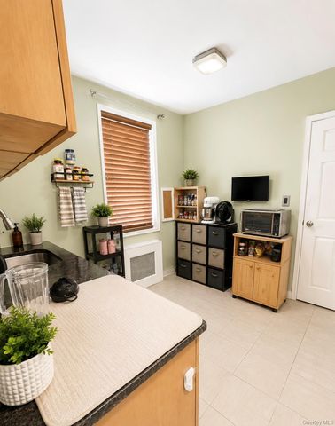 3 Sadore Lane 3G, Yonkers, NY 10710