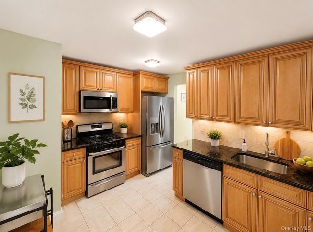3 Sadore Lane 3G, Yonkers, NY 10710