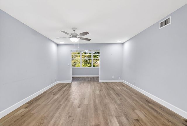 2515 NE 2nd Court 204, Boynton Beach, FL 33435