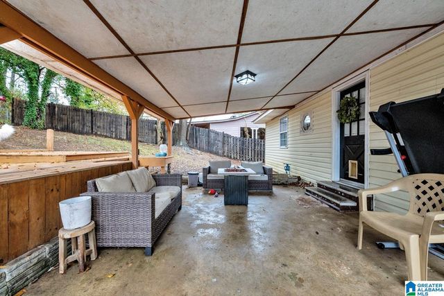 10 PINE CIRCLE, Oneonta, AL 35121