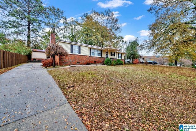 10 PINE CIRCLE, Oneonta, AL 35121