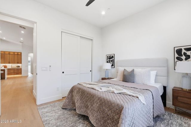 7232 E CAMBRIDGE Avenue, Scottsdale, AZ 85257