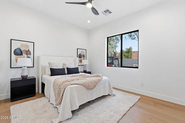 7232 E CAMBRIDGE Avenue, Scottsdale, AZ 85257