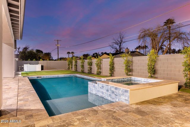 7232 E CAMBRIDGE Avenue, Scottsdale, AZ 85257