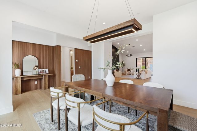 7232 E CAMBRIDGE Avenue, Scottsdale, AZ 85257