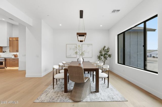 7232 E CAMBRIDGE Avenue, Scottsdale, AZ 85257