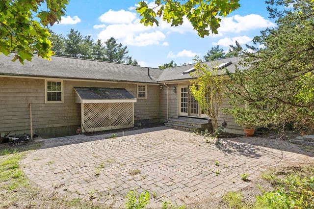 30 Shagbark Rd, Concord, MA 01742