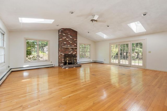 30 Shagbark Rd, Concord, MA 01742