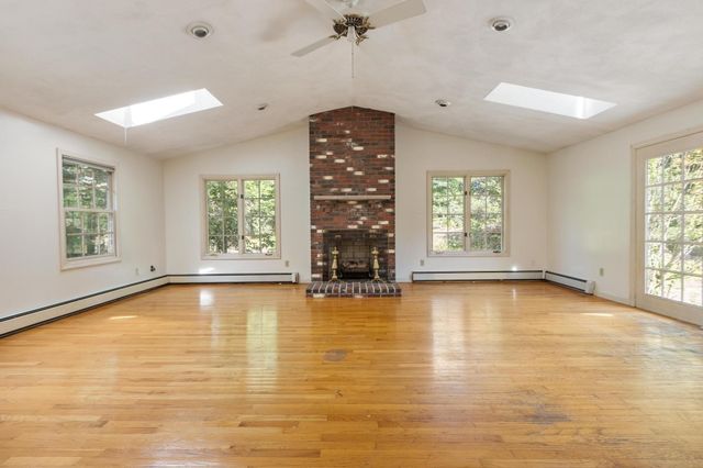 30 Shagbark Rd, Concord, MA 01742