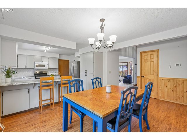 6715 Se 114TH Ave, Portland, OR 97266
