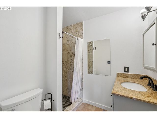 6715 Se 114TH Ave, Portland, OR 97266