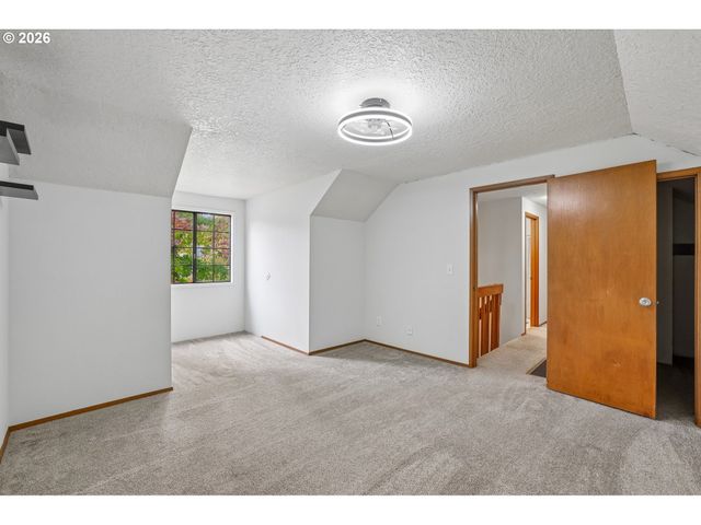 6715 Se 114TH Ave, Portland, OR 97266