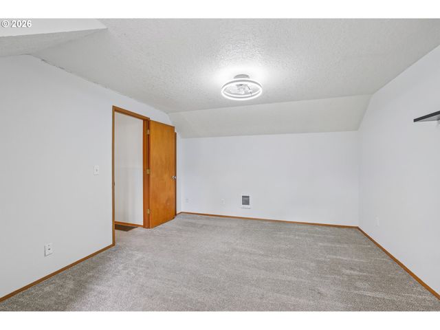 6715 Se 114TH Ave, Portland, OR 97266