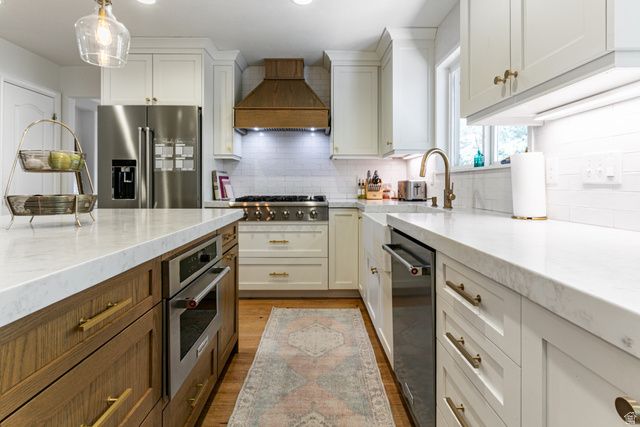 8967 S COBBLE CANYON LN, Sandy, UT 84093