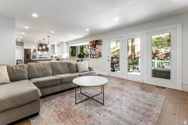 8967 S COBBLE CANYON LN, Sandy, UT 84093