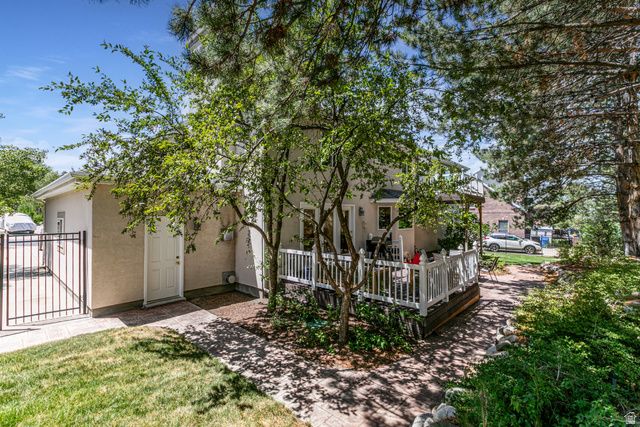 8967 S COBBLE CANYON LN, Sandy, UT 84093