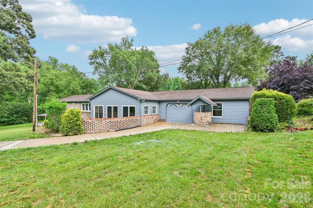 1621 N Oak Drive, Shelby, NC 28150