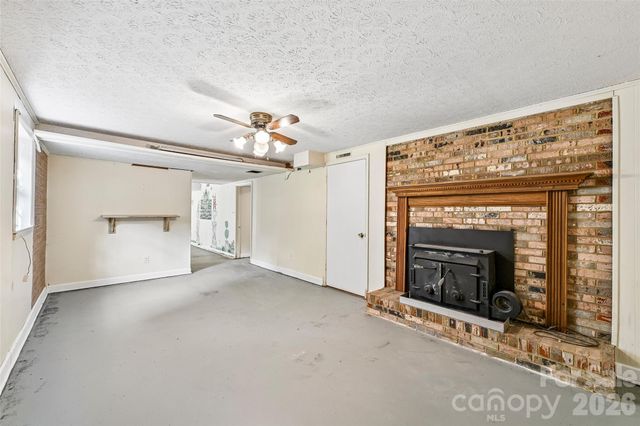1621 N Oak Drive, Shelby, NC 28150