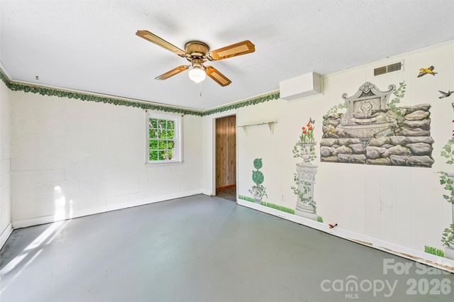 1621 N Oak Drive, Shelby, NC 28150