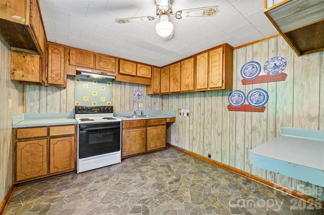 1621 N Oak Drive, Shelby, NC 28150