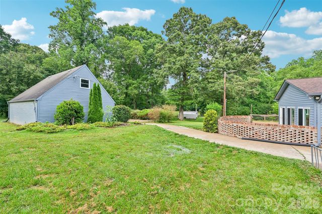 1621 N Oak Drive, Shelby, NC 28150